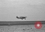 Standbild 55 Brigade AAA-gun crew Züge bei gunnery range Hammond Louisiana USA, 1943, aus Sekunde 52 historischem Filmmaterial Videoclip 65675050735