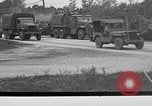 Standbild US Army Truppen Praxis Straße Blockade Hammond Louisiana USA, 1943, aus Sekunde 5 historischem Filmmaterial Videoclip 65675050737