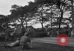 Standbild US Army Truppen Praxis Straße Blockade Hammond Louisiana USA, 1943, aus Sekunde 20 historischem Filmmaterial Videoclip 65675050737