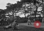 Standbild US Army Truppen Praxis Straße Blockade Hammond Louisiana USA, 1943, aus Sekunde 22 historischem Filmmaterial Videoclip 65675050737