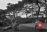 Standbild US Army Truppen Praxis Straße Blockade Hammond Louisiana USA, 1943, aus Sekunde 27 historischem Filmmaterial Videoclip 65675050737