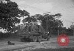Standbild US Army Truppen Praxis Straße Blockade Hammond Louisiana USA, 1943, aus Sekunde 34 historischem Filmmaterial Videoclip 65675050737
