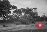 Standbild US Army Truppen Praxis Straße Blockade Hammond Louisiana USA, 1943, aus Sekunde 37 historischem Filmmaterial Videoclip 65675050737