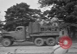Standbild US Army Truppen Praxis Straße Blockade Hammond Louisiana USA, 1943, aus Sekunde 53 historischem Filmmaterial Videoclip 65675050737