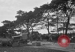 Standbild US Army Truppen Praxis Straße Blockade Hammond Louisiana USA, 1943, aus Sekunde 56 historischem Filmmaterial Videoclip 65675050737