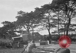 Standbild US Army Truppen Praxis Straße Blockade Hammond Louisiana USA, 1943, aus Sekunde 62 historischem Filmmaterial Videoclip 65675050737