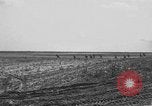 Standbild Truppen 55th Brigade AAA-Zug im Boden Verteidigung Taktik Hammond Louisiana USA, 1943, aus Sekunde 5 historischem Filmmaterial Videoclip 65675050738