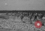 Standbild Truppen 55th Brigade AAA-Zug im Boden Verteidigung Taktik Hammond Louisiana USA, 1943, aus Sekunde 50 historischem Filmmaterial Videoclip 65675050738