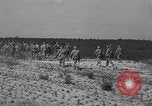 Standbild Truppen 55th Brigade AAA-Zug im Boden Verteidigung Taktik Hammond Louisiana USA, 1943, aus Sekunde 60 historischem Filmmaterial Videoclip 65675050738