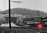 Standbild elektrische Lokomotive Mullens West Virginia USA, 1928, aus Sekunde 14 historischem Filmmaterial Videoclip 65675050756