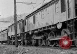 Standbild elektrische Lokomotive Mullens West Virginia USA, 1928, aus Sekunde 28 historischem Filmmaterial Videoclip 65675050756