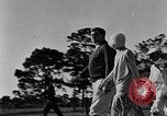 Standbild Babe Ruth golf spielen Saint Petersburg Florida USA, 1930, aus Sekunde 54 historischem Filmmaterial Videoclip 65675050771