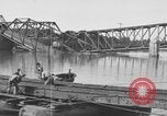 Standbild Santo Tomas Konzentrationslager Manila Philippinen, 1945, aus Sekunde 14 historischem Filmmaterial Videoclip 65675050795