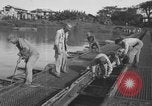 Standbild Santo Tomas Konzentrationslager Manila Philippinen, 1945, aus Sekunde 27 historischem Filmmaterial Videoclip 65675050795