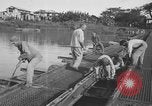 Standbild Santo Tomas Konzentrationslager Manila Philippinen, 1945, aus Sekunde 30 historischem Filmmaterial Videoclip 65675050795