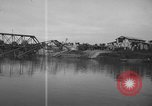 Standbild Santo Tomas Konzentrationslager Manila Philippinen, 1945, aus Sekunde 45 historischem Filmmaterial Videoclip 65675050795