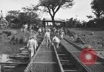 Standbild Santo Tomas Konzentrationslager Manila Philippinen, 1945, aus Sekunde 62 historischem Filmmaterial Videoclip 65675050795