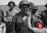 Standbild Santo Tomas Konzentrationslager Manila Philippinen, 1945, aus Sekunde 10 historischem Filmmaterial Videoclip 65675050796