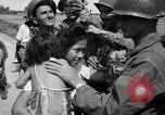 Standbild Santo Tomas Konzentrationslager Manila Philippinen, 1945, aus Sekunde 18 historischem Filmmaterial Videoclip 65675050796