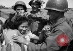 Standbild Santo Tomas Konzentrationslager Manila Philippinen, 1945, aus Sekunde 20 historischem Filmmaterial Videoclip 65675050796