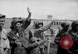 Standbild Santo Tomas Konzentrationslager Manila Philippinen, 1945, aus Sekunde 22 historischem Filmmaterial Videoclip 65675050796