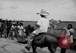Standbild Santo Tomas Konzentrationslager Manila Philippinen, 1945, aus Sekunde 24 historischem Filmmaterial Videoclip 65675050796