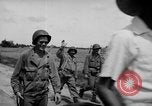 Standbild Santo Tomas Konzentrationslager Manila Philippinen, 1945, aus Sekunde 30 historischem Filmmaterial Videoclip 65675050796