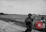 Standbild Santo Tomas Konzentrationslager Manila Philippinen, 1945, aus Sekunde 32 historischem Filmmaterial Videoclip 65675050796