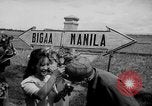 Standbild Santo Tomas Konzentrationslager Manila Philippinen, 1945, aus Sekunde 35 historischem Filmmaterial Videoclip 65675050796