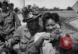 Standbild Santo Tomas Konzentrationslager Manila Philippinen, 1945, aus Sekunde 49 historischem Filmmaterial Videoclip 65675050796