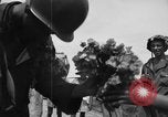 Standbild Santo Tomas Konzentrationslager Manila Philippinen, 1945, aus Sekunde 55 historischem Filmmaterial Videoclip 65675050796