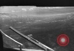 Image parachutistes l'île de Luzon aux Philippines, 1945, de la seconde 11 séquences d'archives historiques vidéo 65675050809