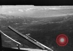 Image parachutistes l'île de Luzon aux Philippines, 1945, de la seconde 14 séquences d'archives historiques vidéo 65675050809