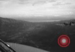 Image parachutistes l'île de Luzon aux Philippines, 1945, de la seconde 16 séquences d'archives historiques vidéo 65675050809