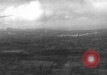 Image parachutistes l'île de Luzon aux Philippines, 1945, de la seconde 23 séquences d'archives historiques vidéo 65675050809