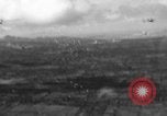 Image parachutistes l'île de Luzon aux Philippines, 1945, de la seconde 35 séquences d'archives historiques vidéo 65675050809