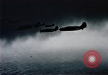 Standbild USS Franklin Pazifik, 1945, aus Sekunde 28 historischem Filmmaterial Videoclip 65675050828
