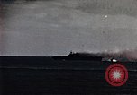 Standbild USS Franklin Pazifik, 1945, aus Sekunde 48 historischem Filmmaterial Videoclip 65675050828