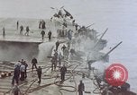 Image séquelles de kamikaze attaque sur USS Enterprise Océan Pacifique, 1945, de la seconde 5 séquences d'archives historiques vidéo 65675050831