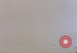 Image séquelles de kamikaze attaque sur USS Enterprise Océan Pacifique, 1945, de la seconde 12 séquences d'archives historiques vidéo 65675050831