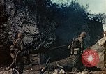 Standbild amerikanischen Marines Saipan Nördliche Marianen, 1944, aus Sekunde 39 historischem Filmmaterial Videoclip 65675050856