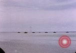 Standbild Amerikanischen marines sichere Saipan in Zweiten Weltkrieg Saipan Nördliche Marianen, 1944, aus Sekunde 14 historischem Filmmaterial Videoclip 65675050869