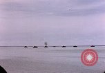 Standbild Amerikanischen marines sichere Saipan in Zweiten Weltkrieg Saipan Nördliche Marianen, 1944, aus Sekunde 15 historischem Filmmaterial Videoclip 65675050869