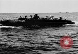 Image DUKWs United States USA, 1943, de la seconde 54 séquences d'archives historiques vidéo 65675050919
