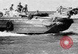 Image DUKWs United States USA, 1943, de la seconde 62 séquences d'archives historiques vidéo 65675050919