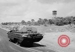 Standbild DUKWs United States USA, 1943, aus Sekunde 12 historischem Filmmaterial Videoclip 65675050920