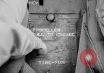 Standbild DUKWs United States USA, 1943, aus Sekunde 14 historischem Filmmaterial Videoclip 65675050920
