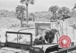 Standbild DUKWs United States USA, 1943, aus Sekunde 17 historischem Filmmaterial Videoclip 65675050920