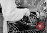 Standbild DUKWs United States USA, 1943, aus Sekunde 24 historischem Filmmaterial Videoclip 65675050920