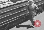 Standbild DUKWs United States USA, 1943, aus Sekunde 32 historischem Filmmaterial Videoclip 65675050920